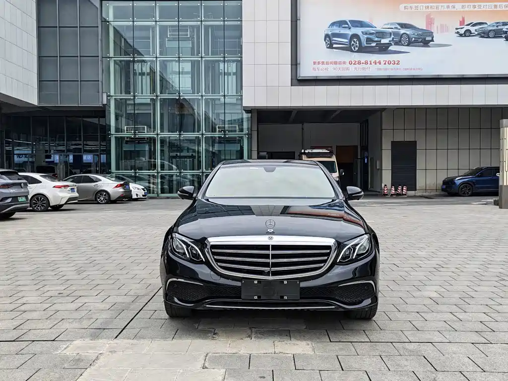 Mercedes-Benz E-Class — миниатюра 2