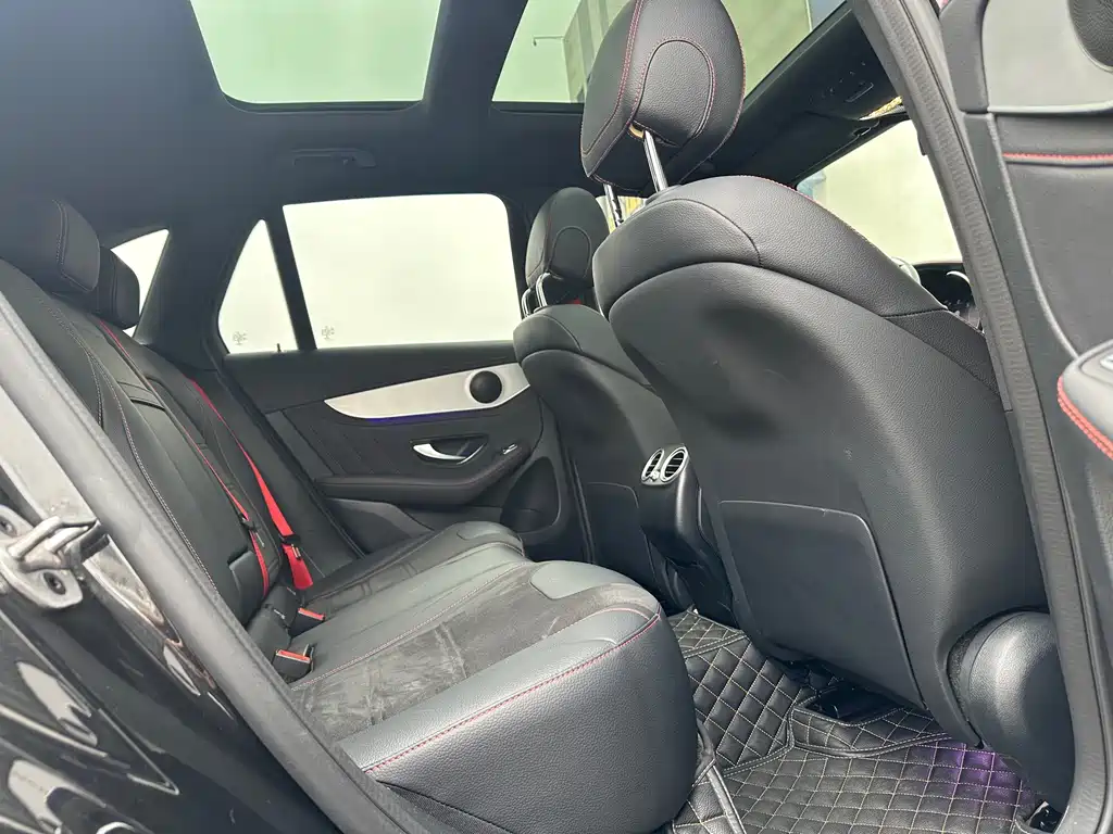 MERCEDES-BENZ GLC AMG