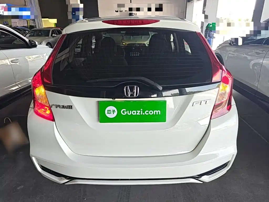 Honda Fit — миниатюра 6