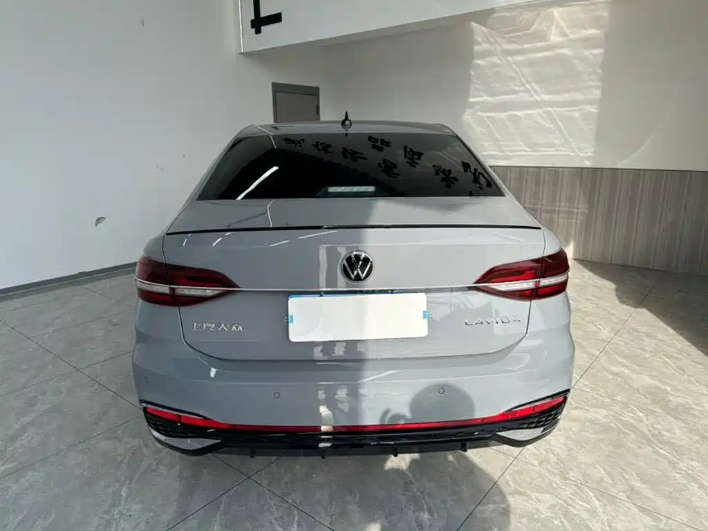 Volkswagen Lavida — миниатюра 5