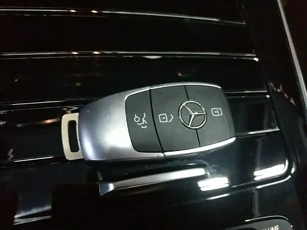 Mercedes-Benz GLA — миниатюра 9