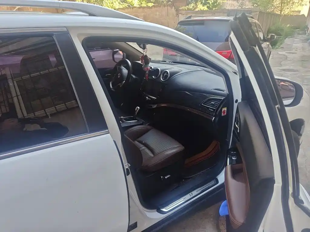 BYD S7 — миниатюра 18