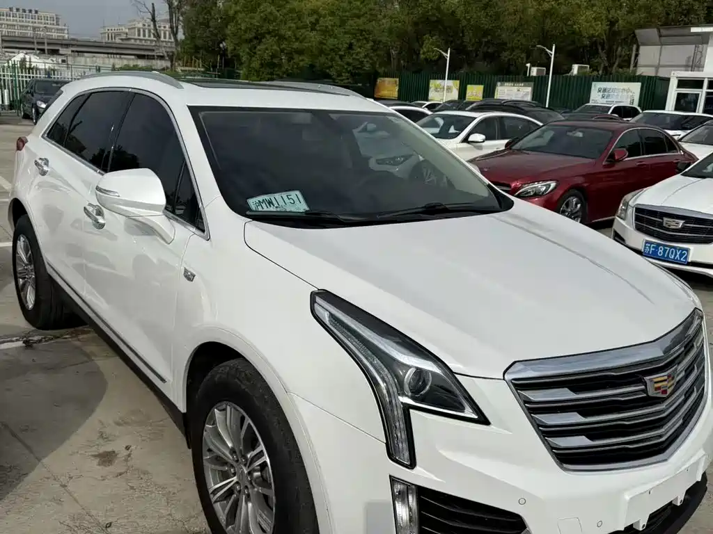 Cadillac XT5 — миниатюра 3