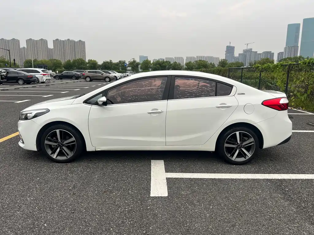 Kia K3 — миниатюра 7