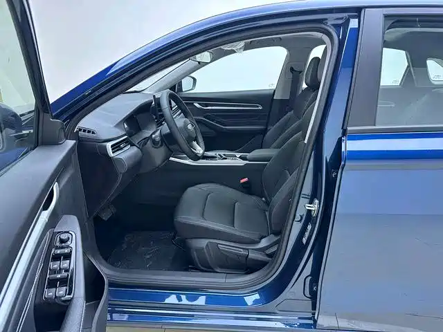 Geely Emgrand — миниатюра 11