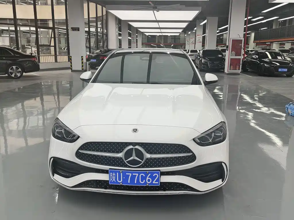 Mercedes-Benz C-Class — миниатюра 2