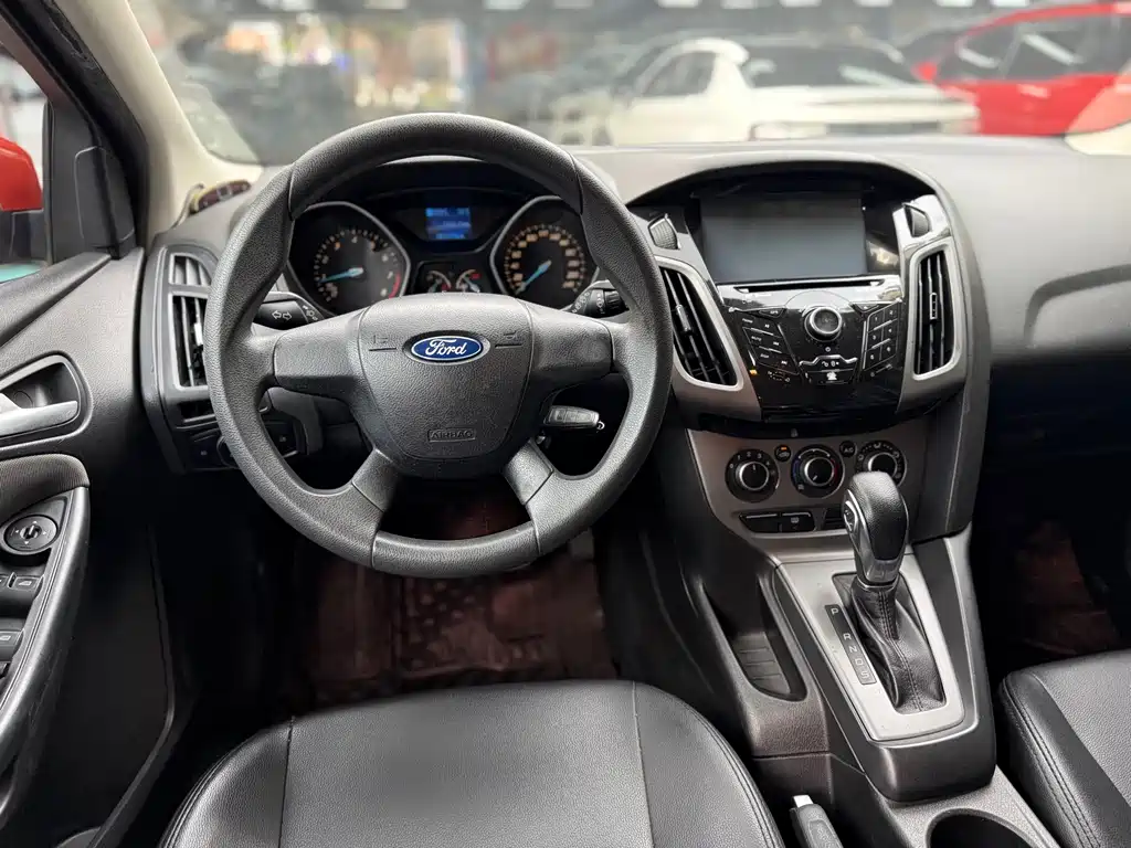 Ford Focus — миниатюра 11