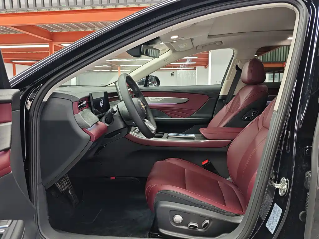 Hongqi Hongqi H5 — миниатюра 3