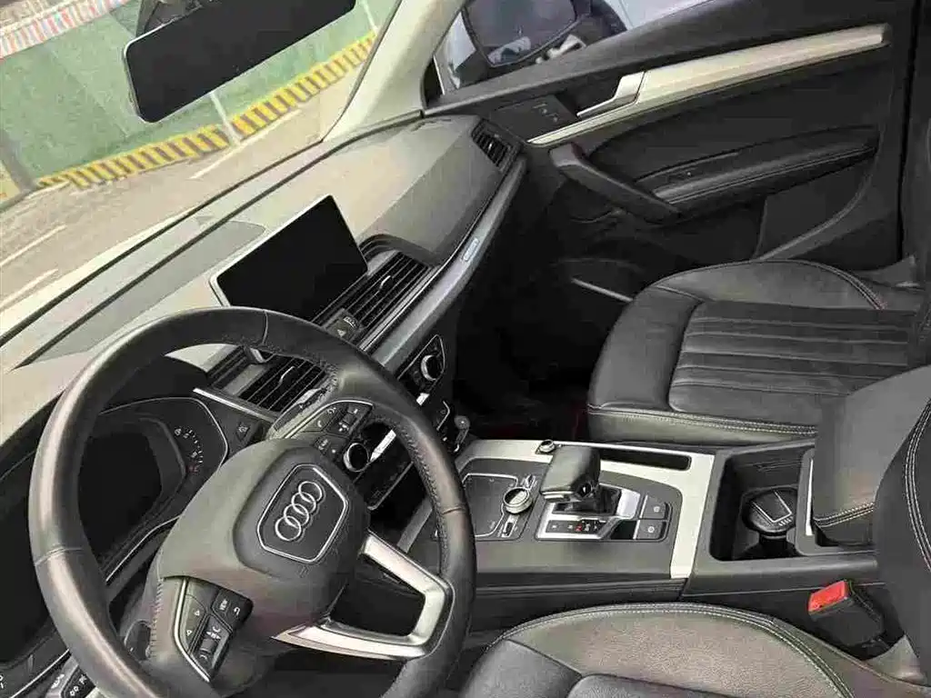 Audi Q5L — миниатюра 5
