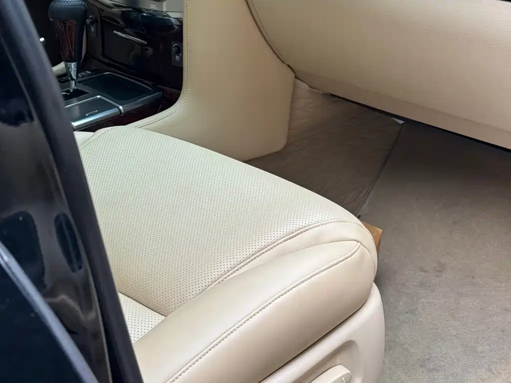 Lexus LX — миниатюра 5