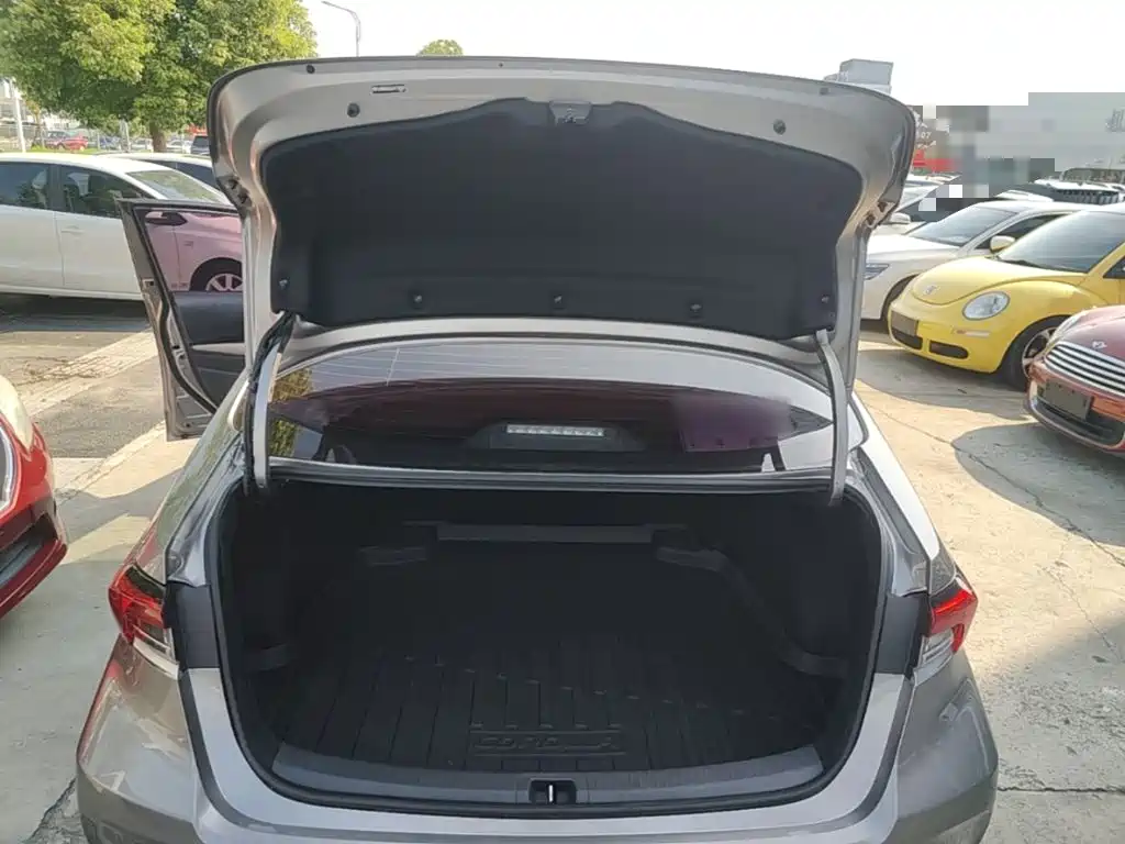 Toyota Corolla — миниатюра 19