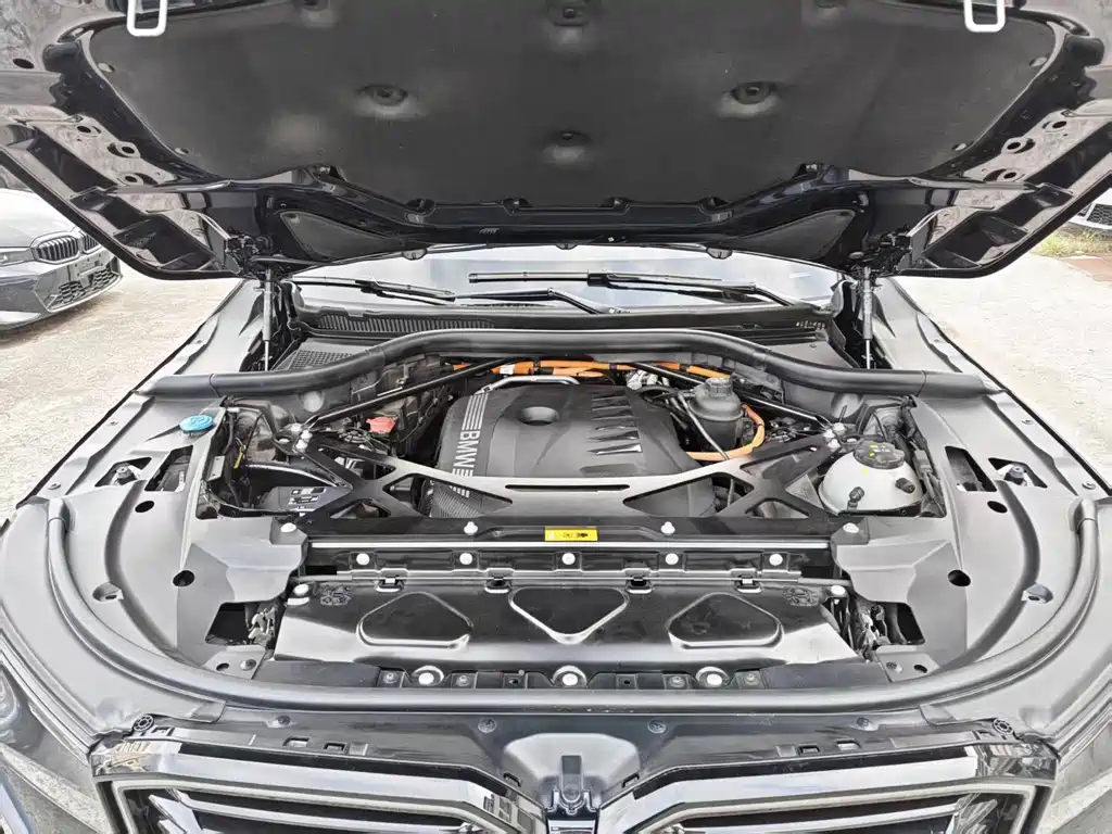 BMW XM — миниатюра 4