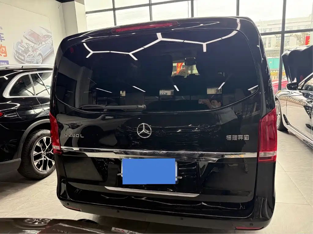 Mercedes-Benz V-Class — миниатюра 9