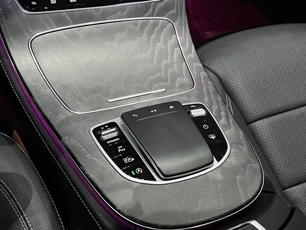 Mercedes-Benz E-Class — миниатюра 15