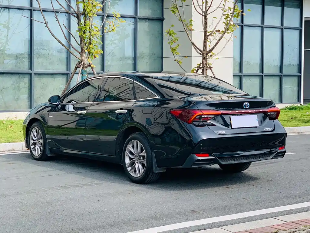 Toyota Avalon — миниатюра 8