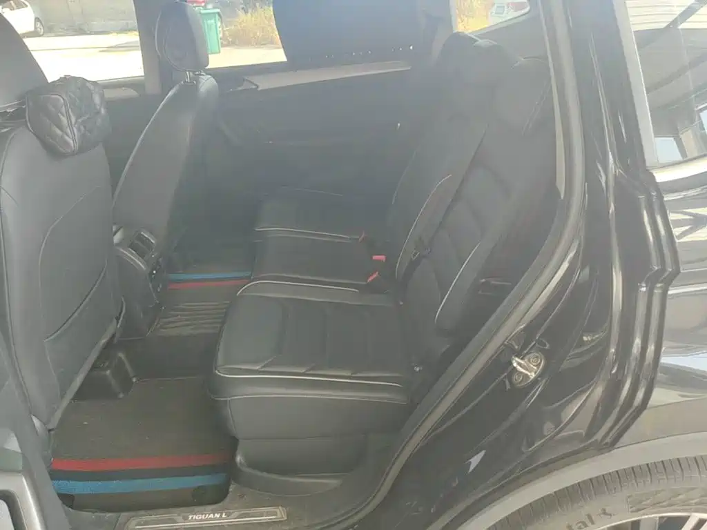 Volkswagen Tiguan L — миниатюра 17