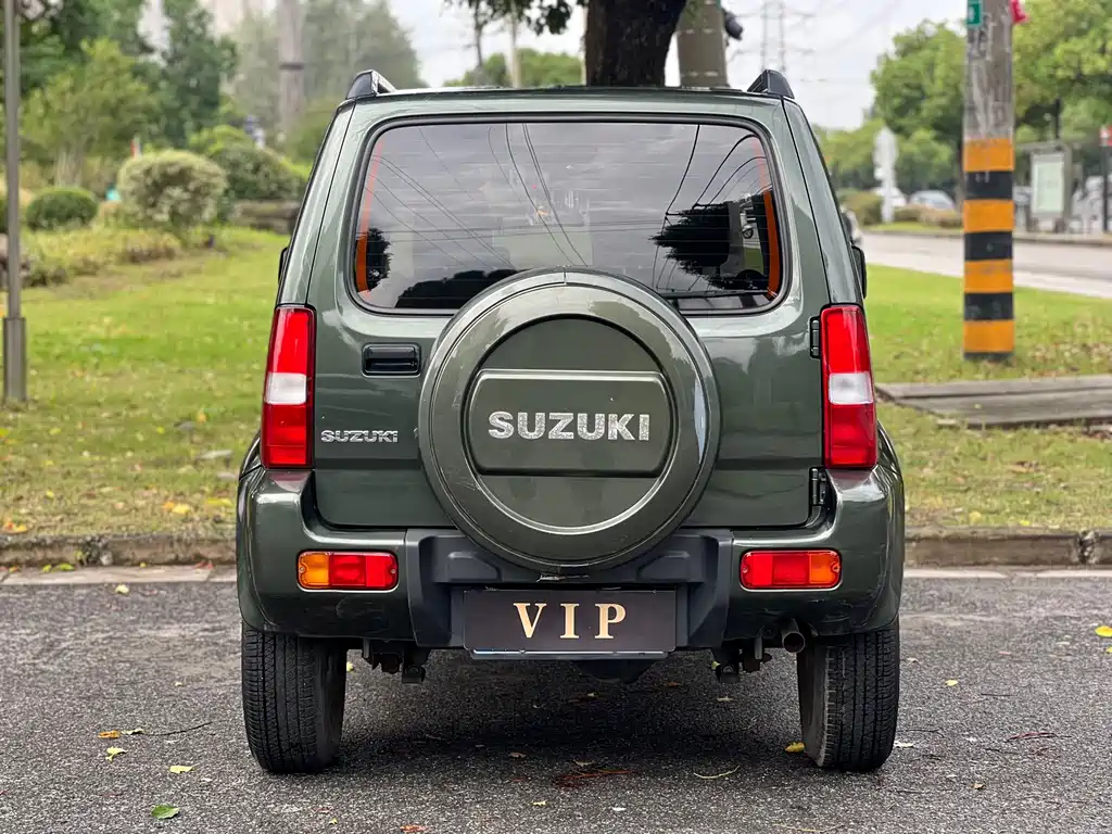 Suzuki Jimny — миниатюра 8