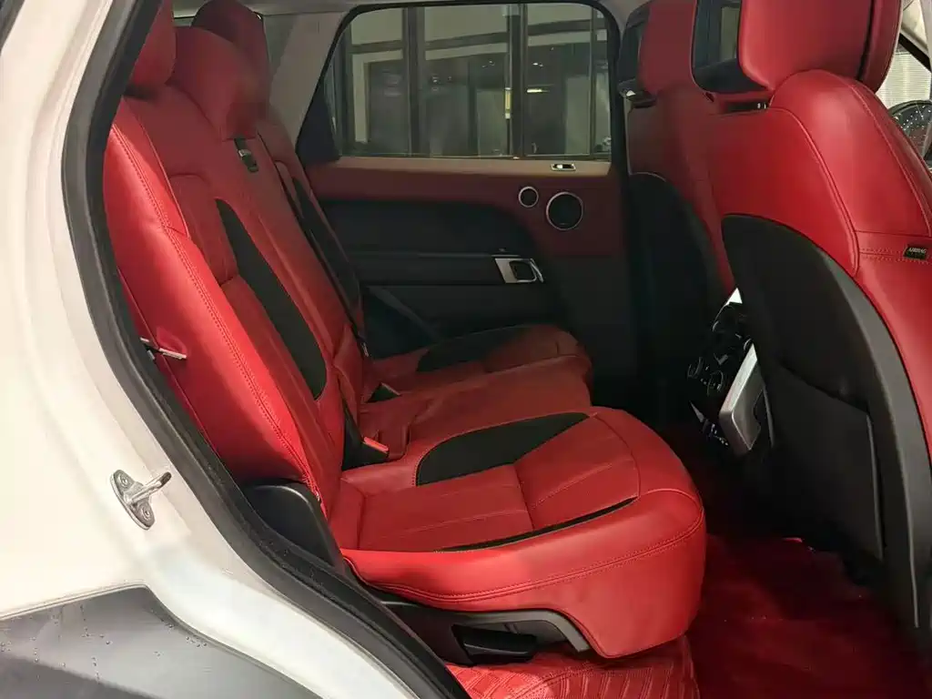 Land Rover Sport — миниатюра 17