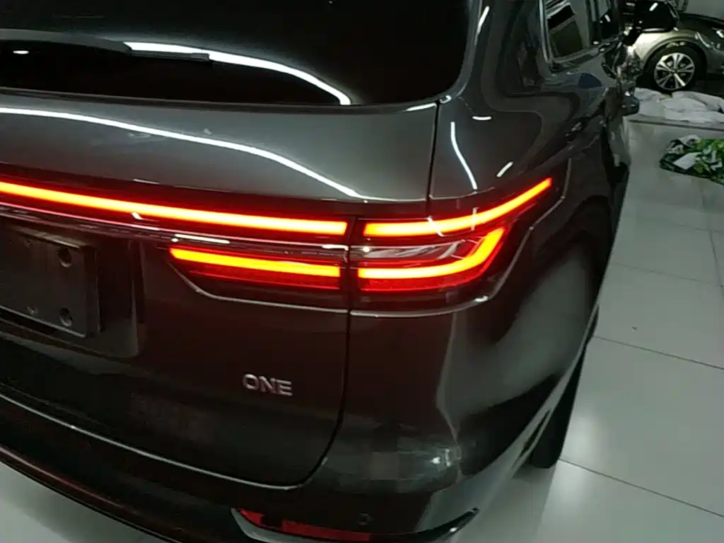 Li Auto Li ONE — миниатюра 8