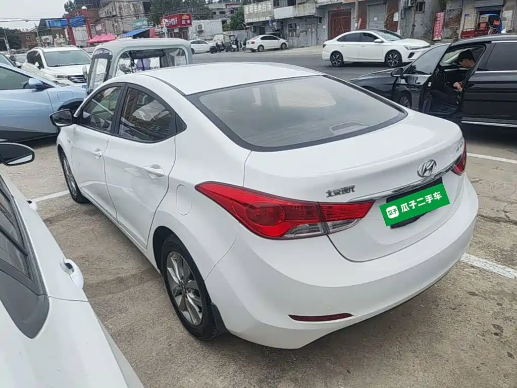 Hyundai Elantra Langdong — миниатюра 5