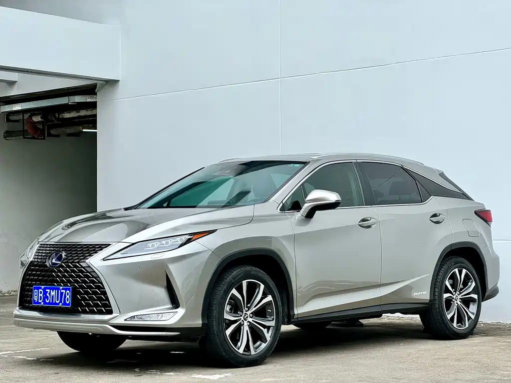 Lexus RX 2021