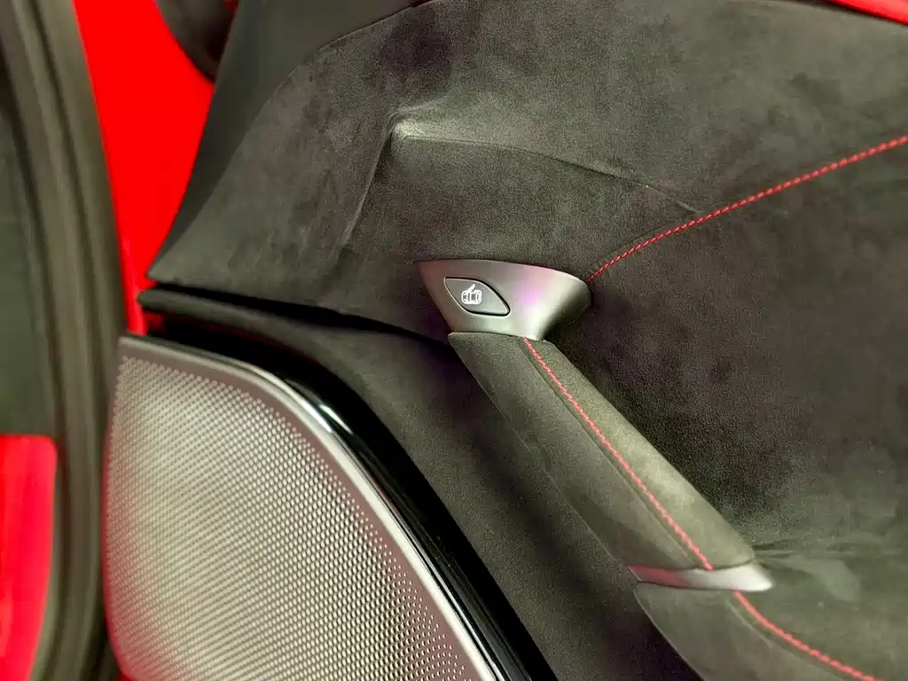 Ferrari Roma — миниатюра 25