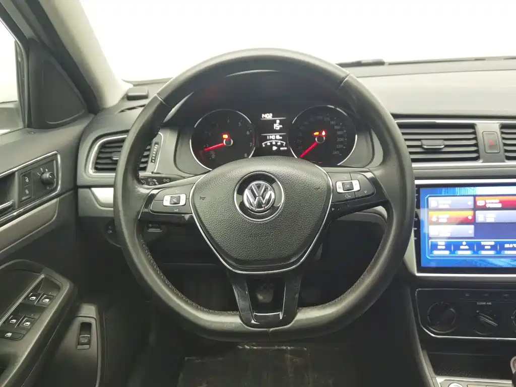 Volkswagen Lavida — миниатюра 11