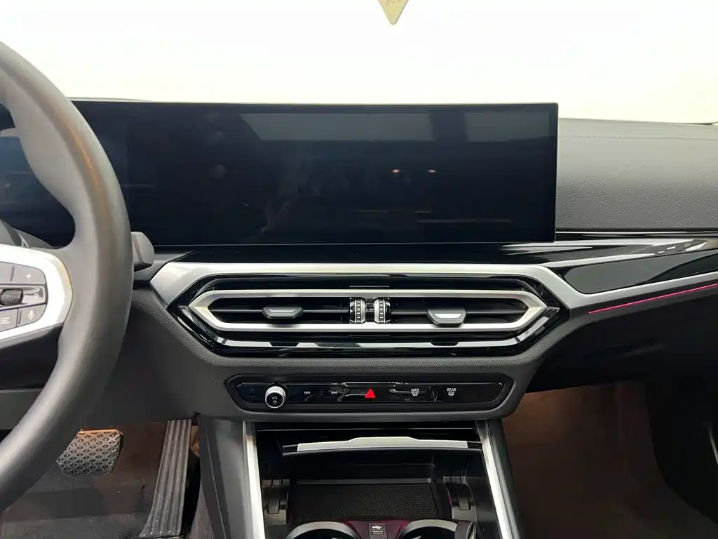 BMW i3 — миниатюра 10