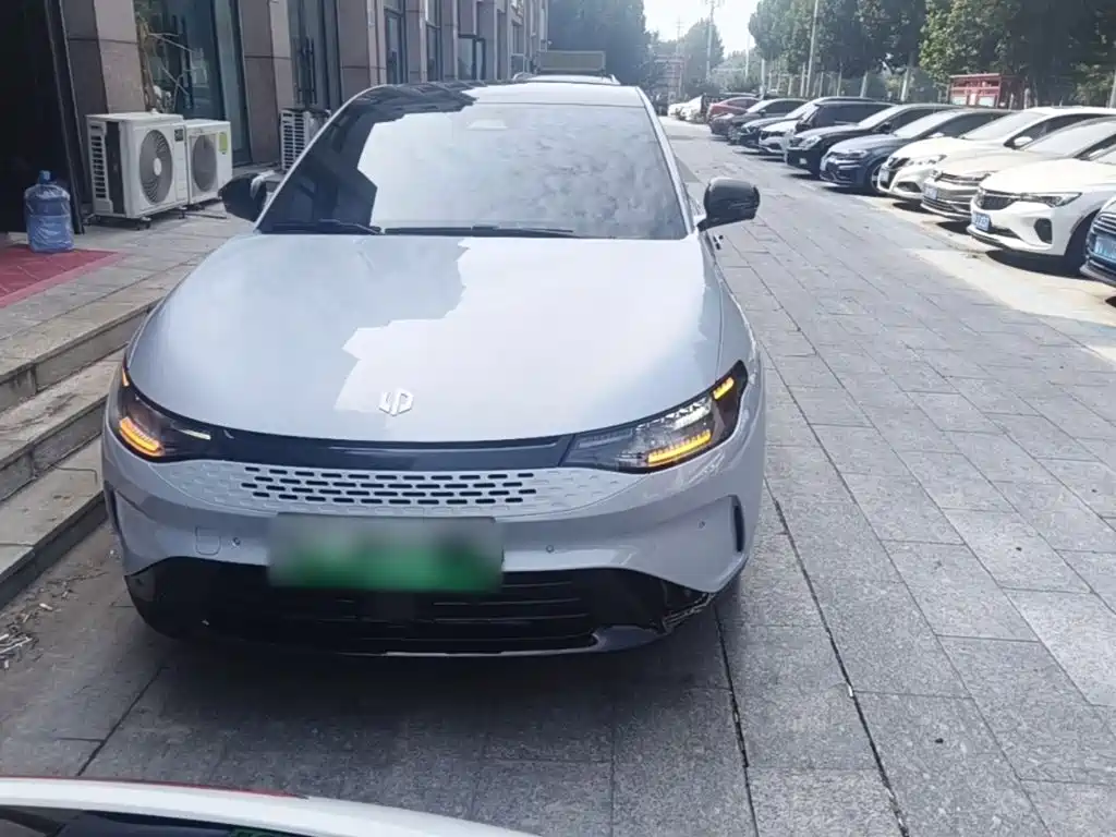 Leapmotor Leapmotor C01 — миниатюра 3