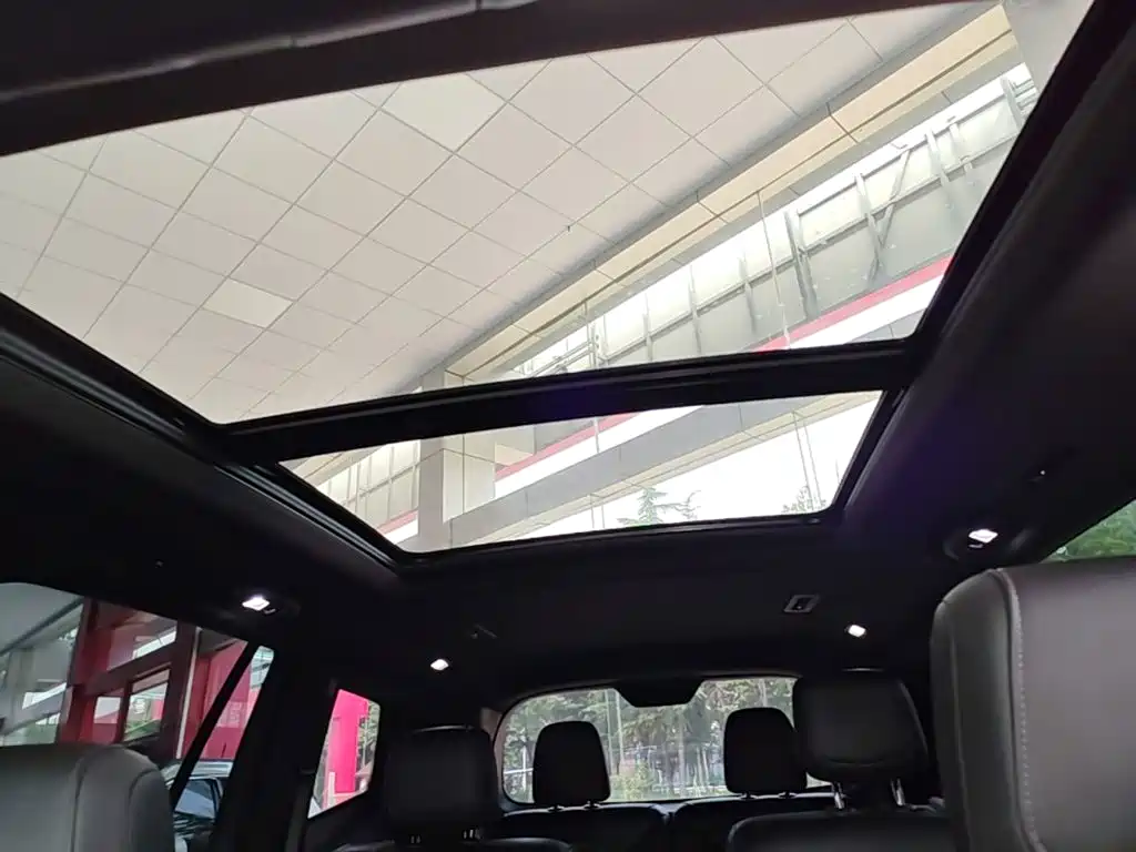 Cadillac XT6 — миниатюра 18