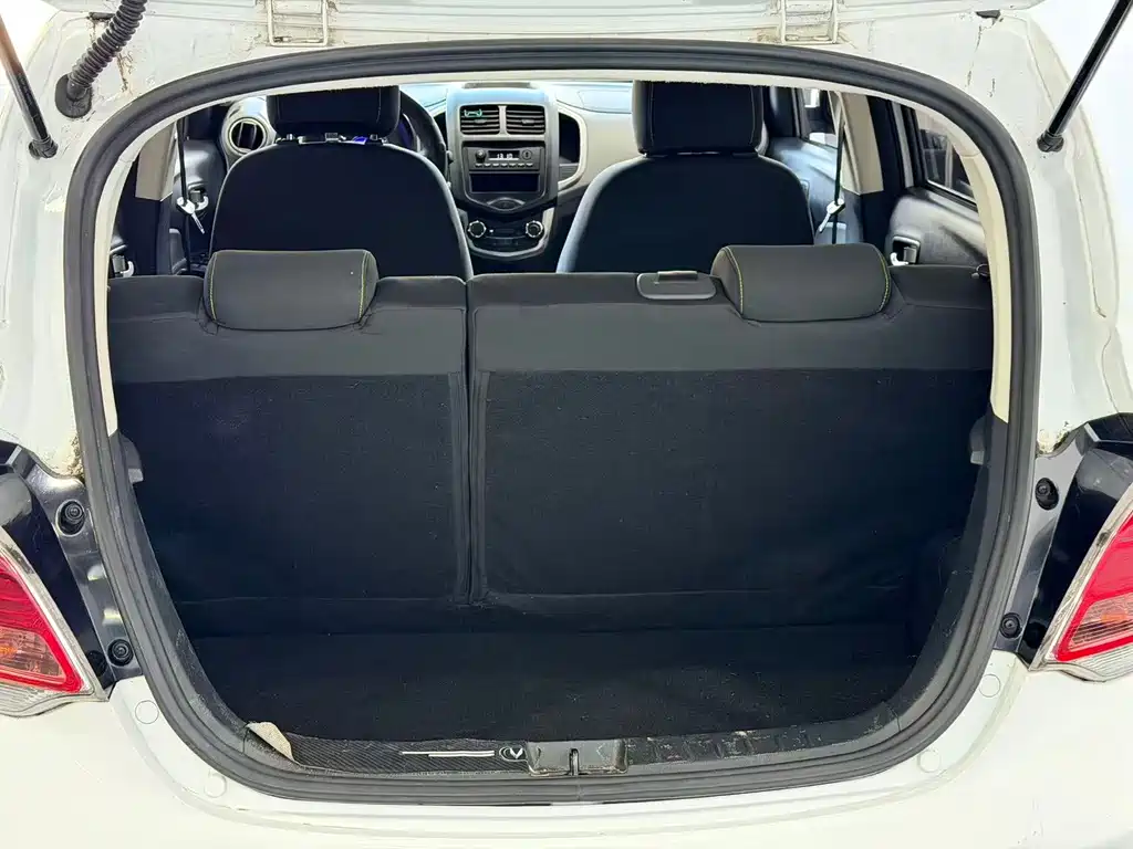 Changan Benben E-Star — миниатюра 14