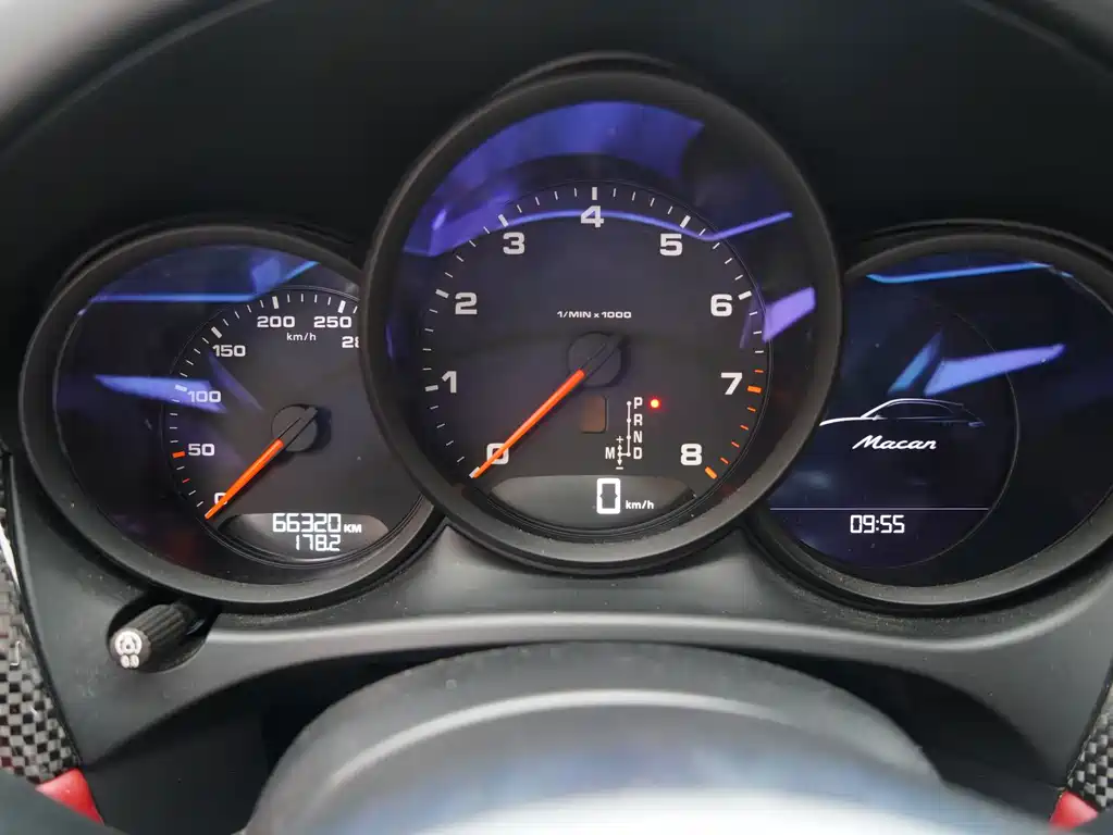 Porsche Macan — миниатюра 6