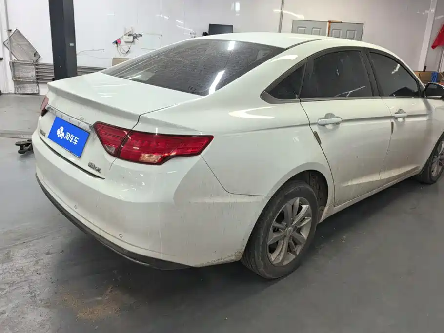 Geely Emgrand GL — миниатюра 3