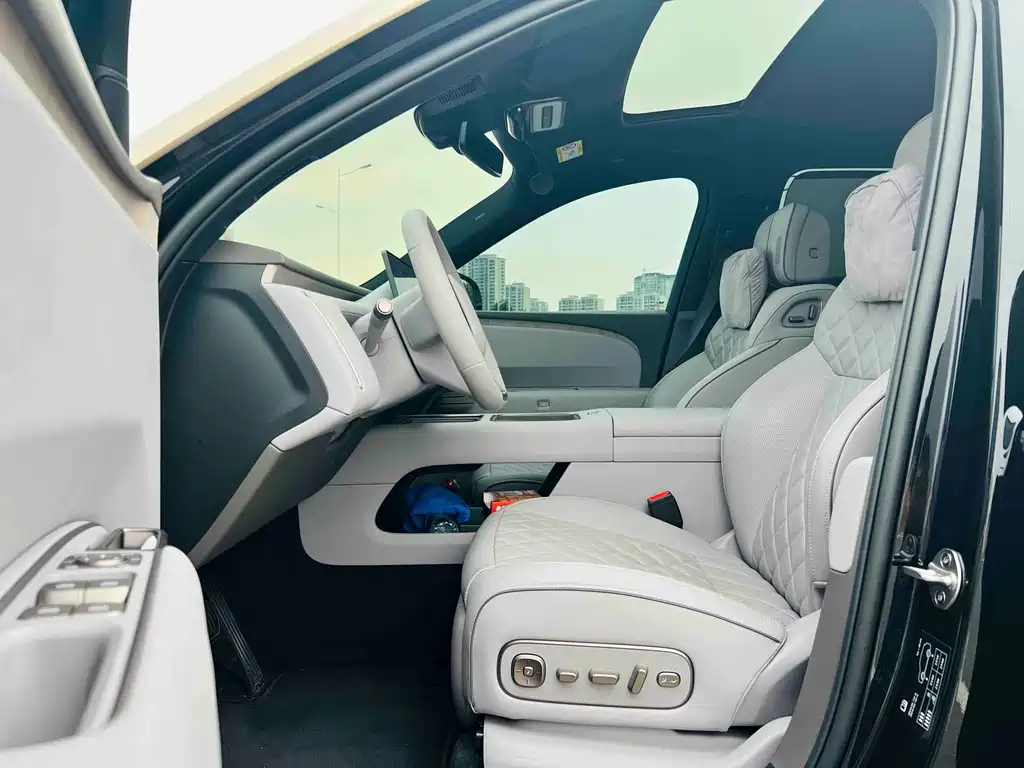 Li Auto Li L8 — миниатюра 4
