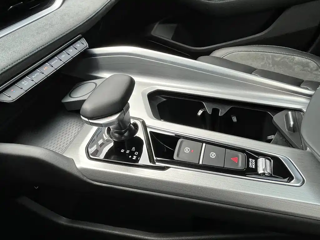 Geely Xingrui — миниатюра 14