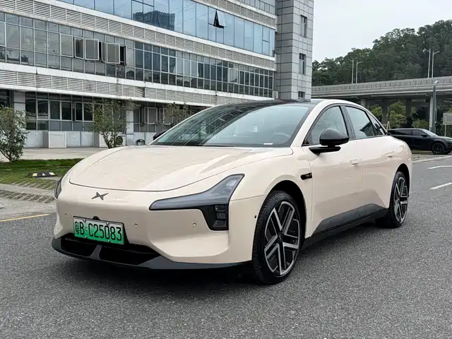 2025 Xpeng Mona M03