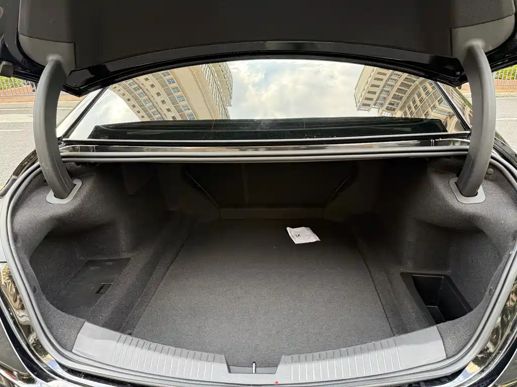 Cadillac CT5 — миниатюра 31