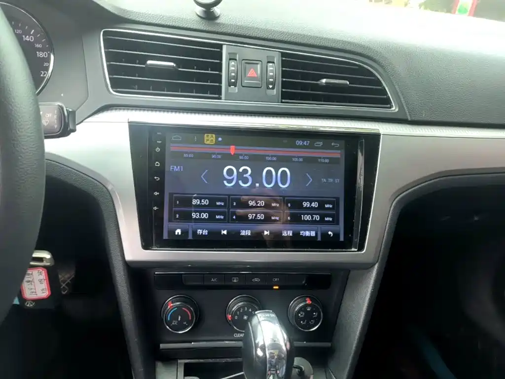 Volkswagen Lamando — миниатюра 13