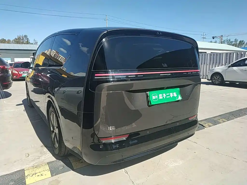 Li Auto Li MEGA — миниатюра 23