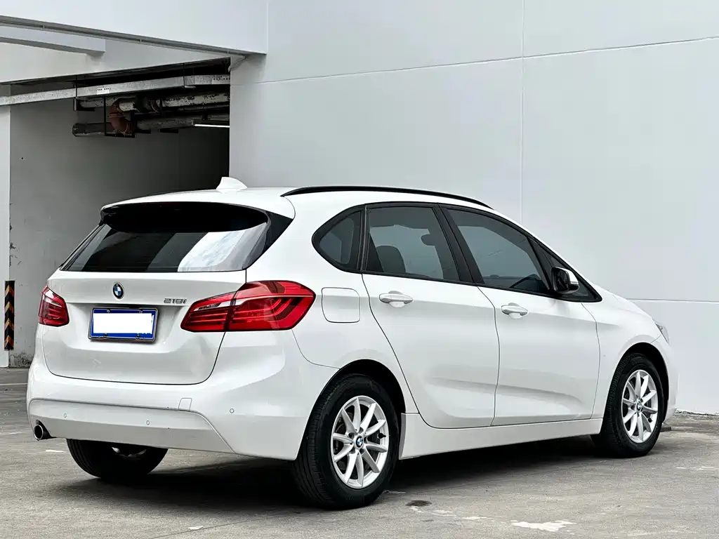 BMW 2 SERIES STATION WAGON