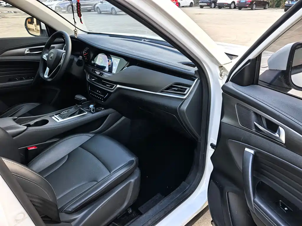 Changan CS35PLUS — миниатюра 13
