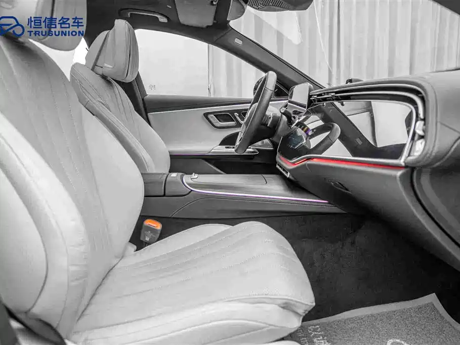 Mercedes-Benz E-Class — миниатюра 15