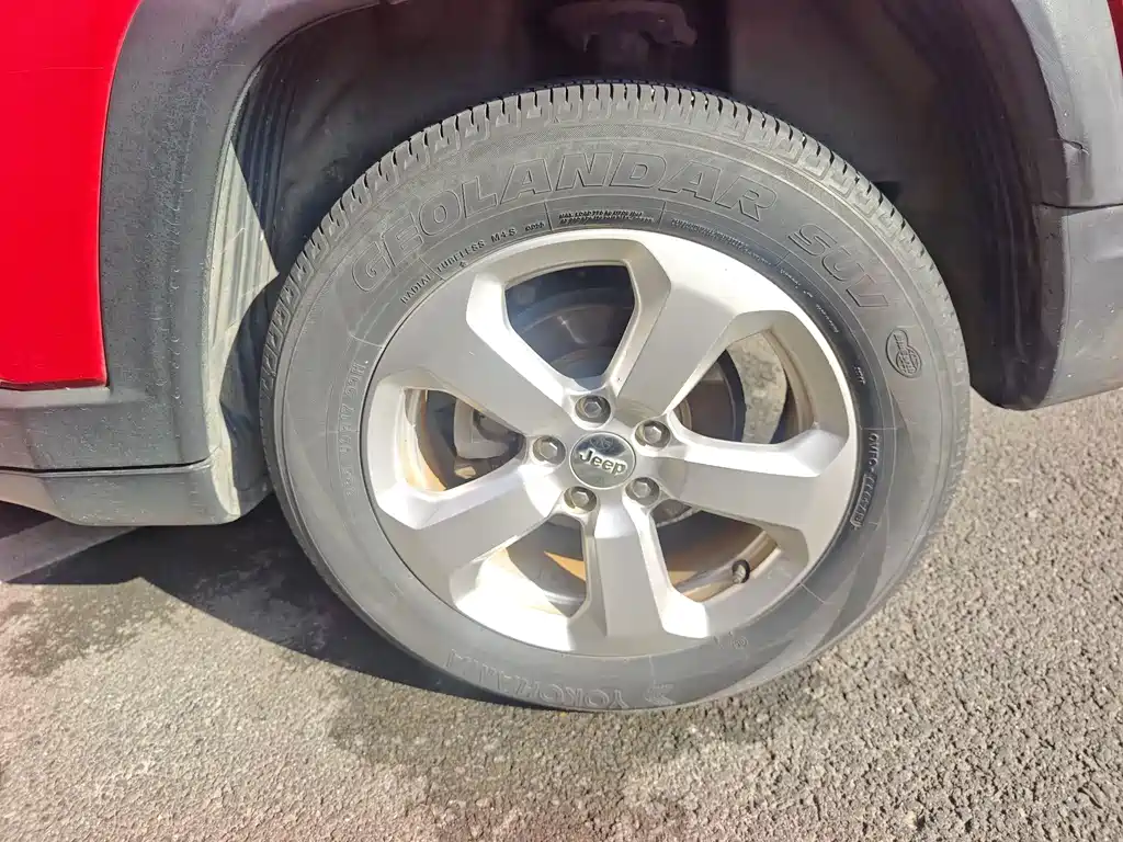 Jeep Compass — миниатюра 6