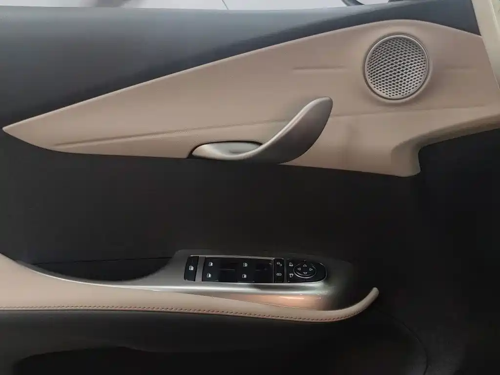 BYD Dolphin — миниатюра 17