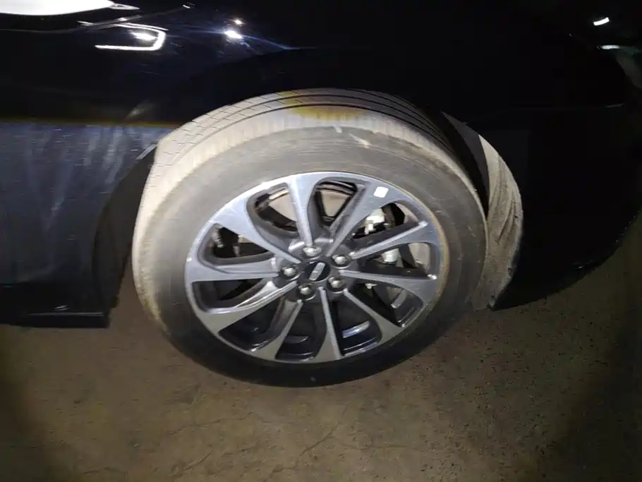 Lincoln Z — миниатюра 6
