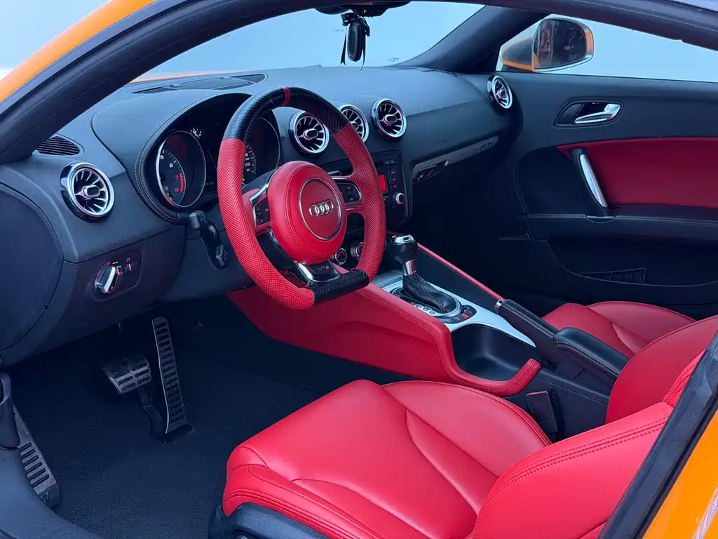 Audi TTS 2011 TTS Coupe 2.0TFSI quattro