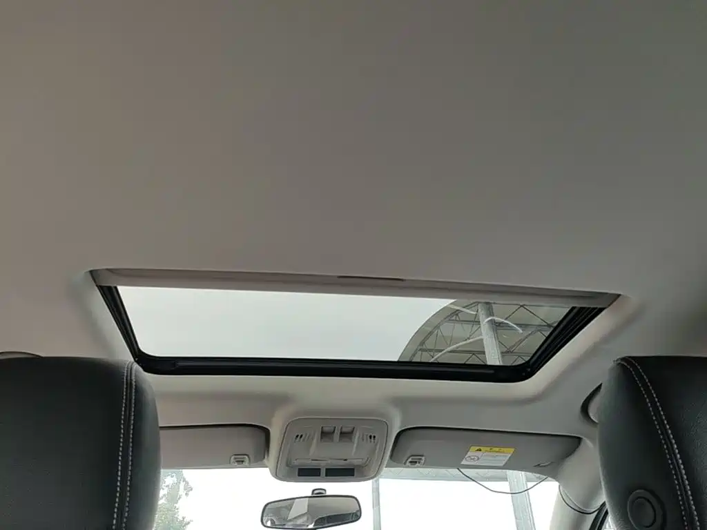 Buick Verano — миниатюра 18