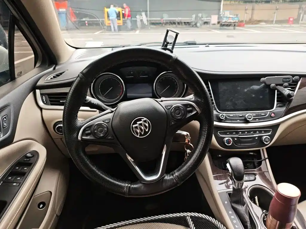Buick Verano — миниатюра 11