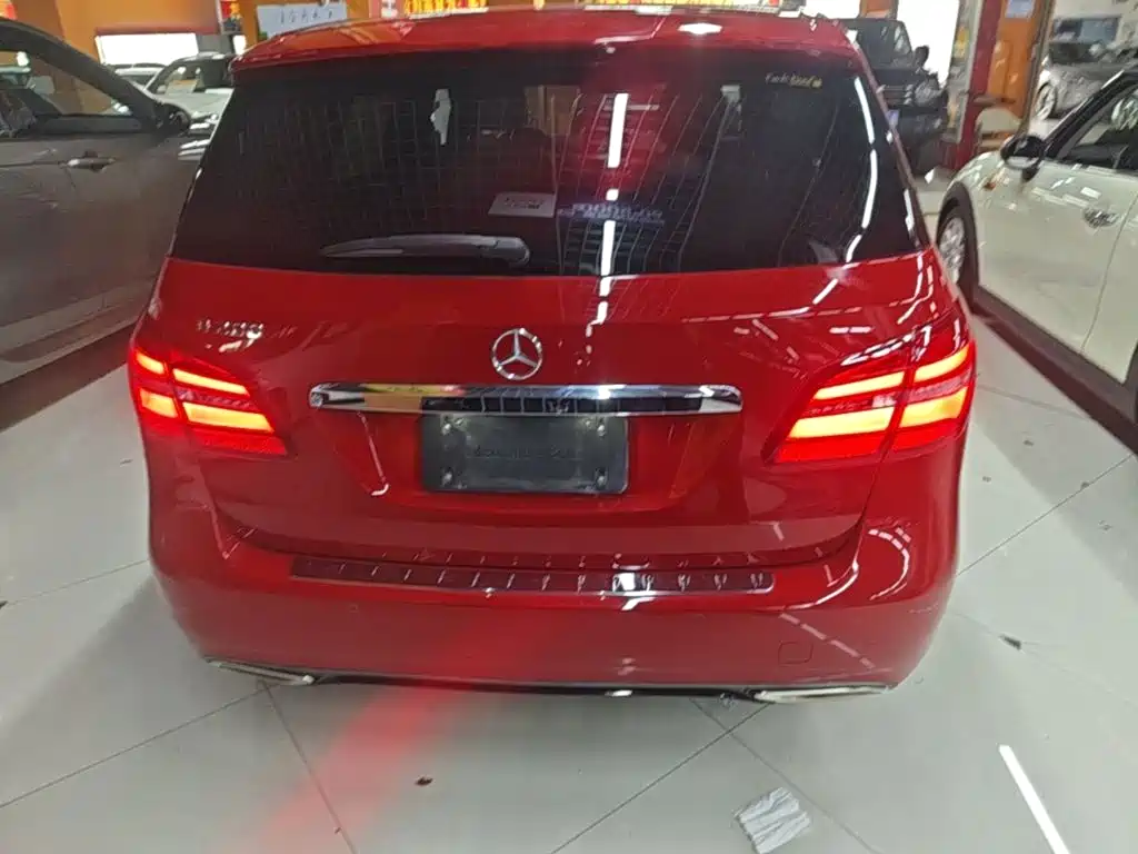 Mercedes-Benz B-Class — миниатюра 6