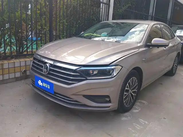 VOLKSWAGEN SAGITAR 2020